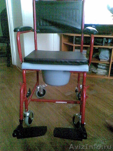 Продам инвалидную кресло-коляску с санитарным оснащением - Изображение #2, Объявление #784567